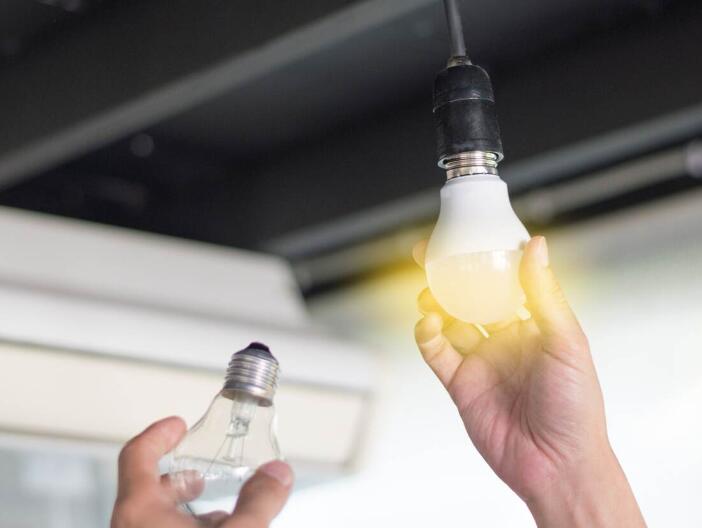 An treocht nua de thionscal soilsithe LED